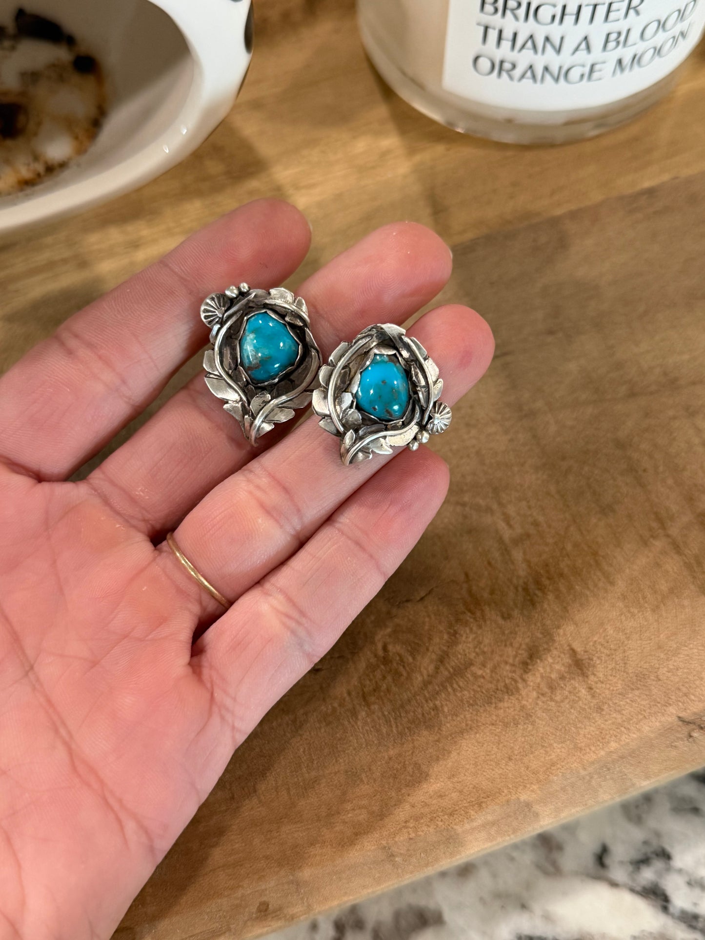 Leafy earrings