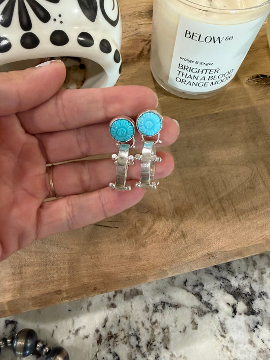 Engraved flower hoops